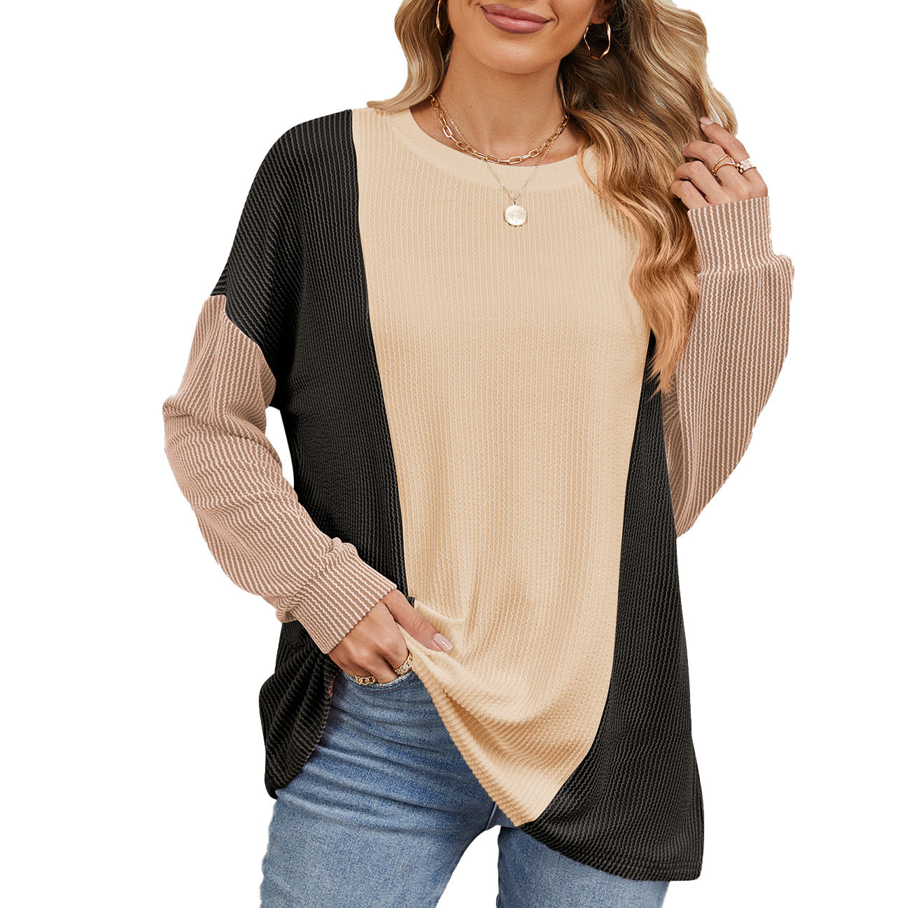 Pull oversized pour femmes avec design en rib côtelé texturé et accents modernes en coloris bloqués Chic und Stil