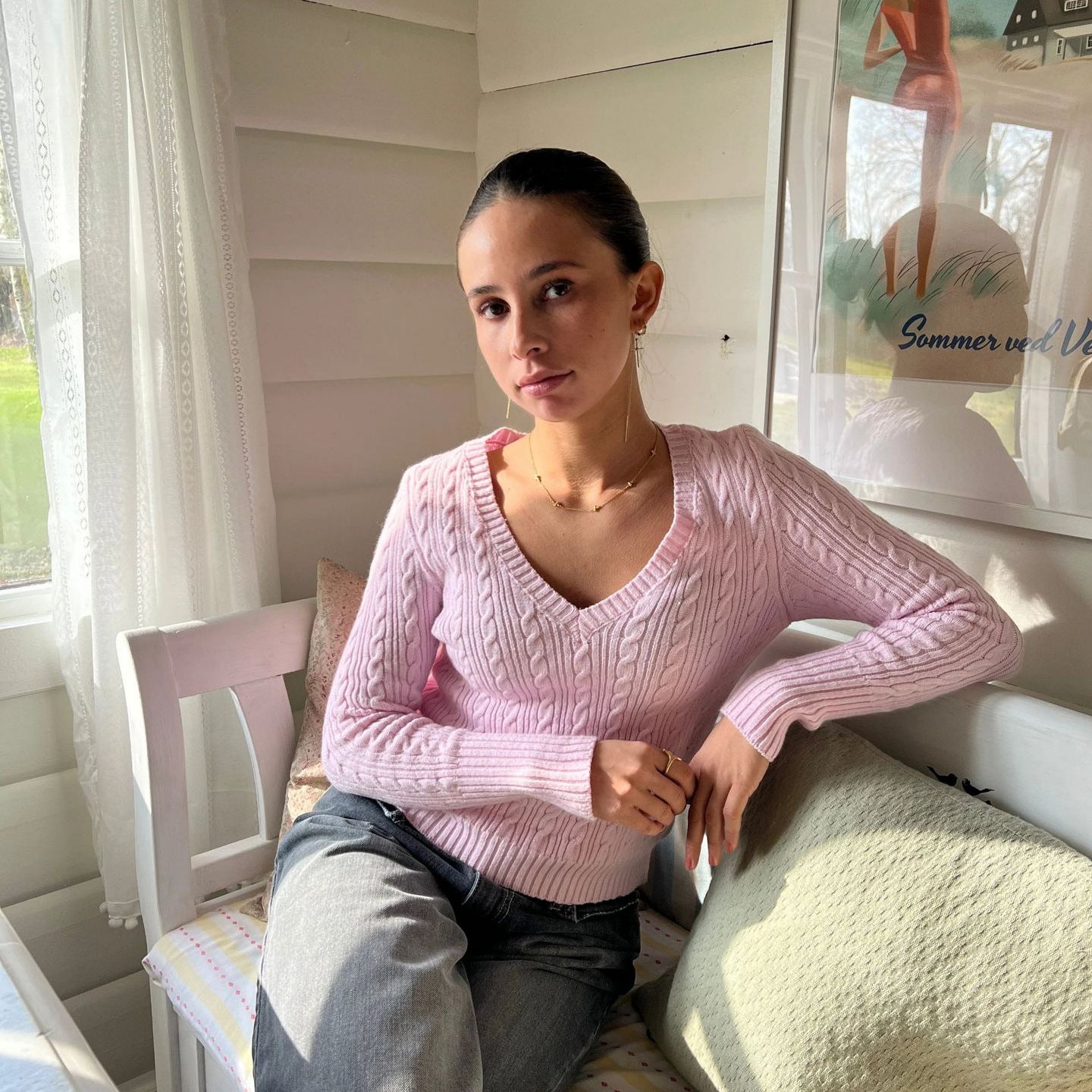 Pull en tricot pour femme avec décolleté en V et manches longues Chic und Stil