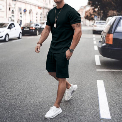 Ensemble d'été sportif pour hommes avec t-shirt respirant et shorts Chic und Stil
