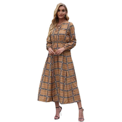 Robe maxi à motifs écossais pour femmes avec ceinture à la taille et volants Chic und Stil