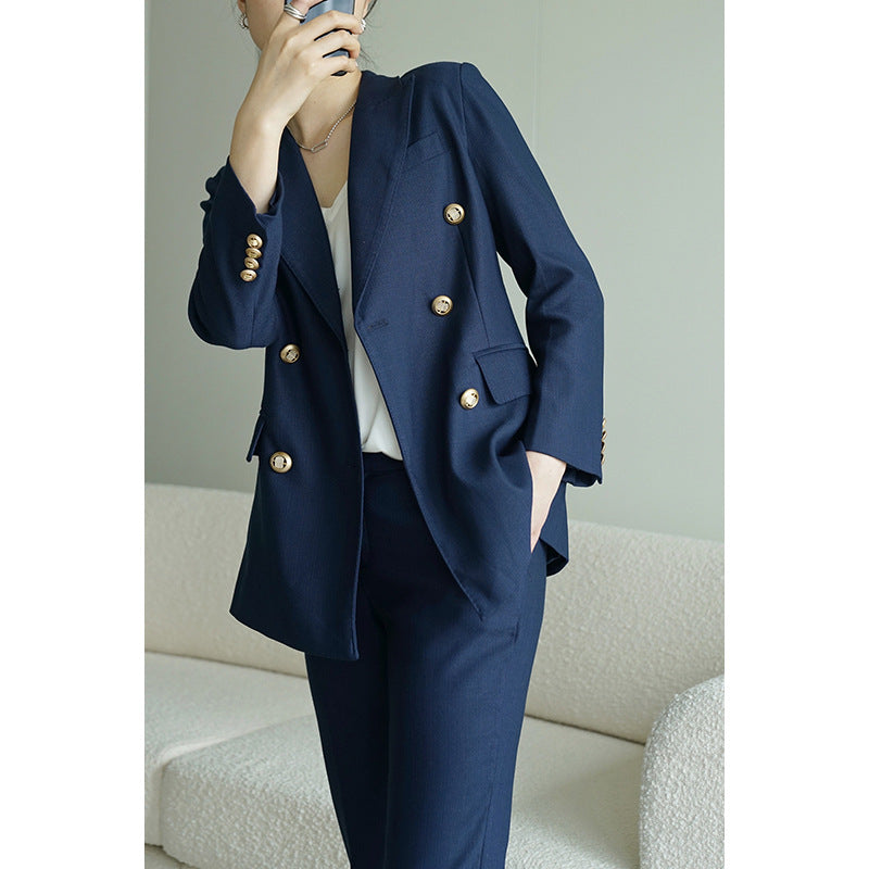 Blazer pour femme à double boutonnage avec détails dorés Chic und Stil