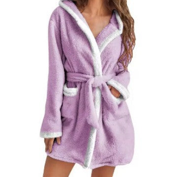Ladies Cozy Fleece Bathrobe with Hood and Practical Pockets Chic and Style