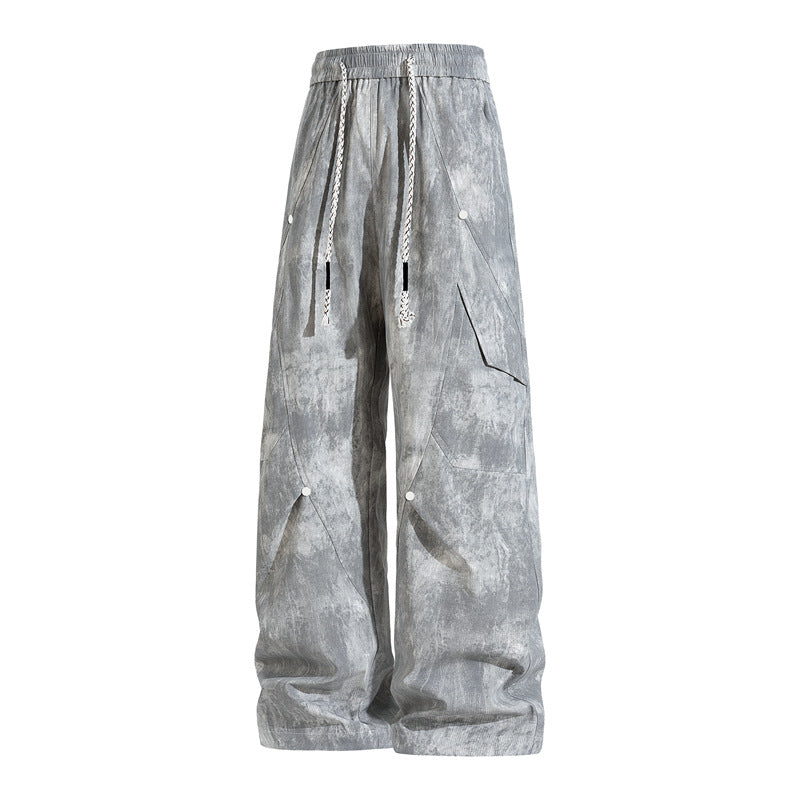 Fashionable women's cargo pants with elastic waist and deep pockets Chic and Style