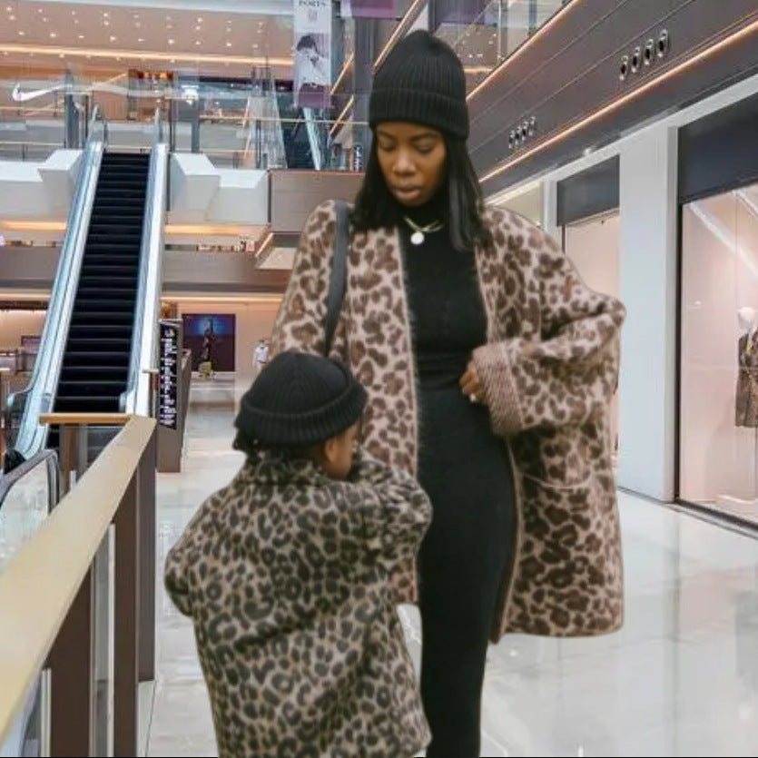 Dames Gilet en tricot douillet au design léopard avec une coupe oversized Chic und Stil