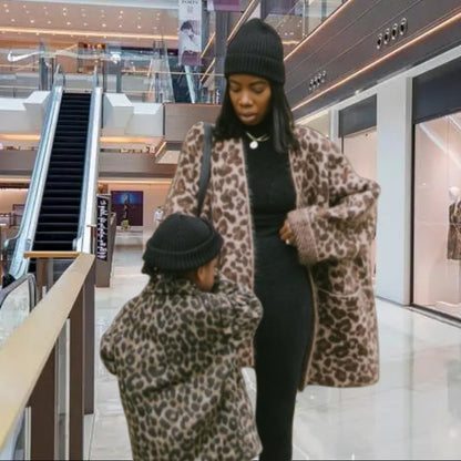 Dames Gilet en tricot douillet au design léopard avec une coupe oversized Chic und Stil