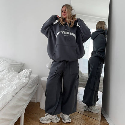 Chic and Style casual hoodie and cargo pants set for women