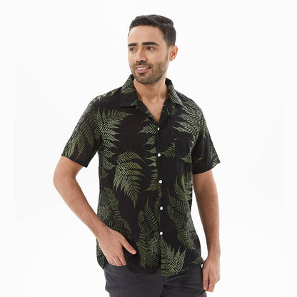 Chemise à manches courtes pour hommes au design tropical de feuilles Chic und Stil