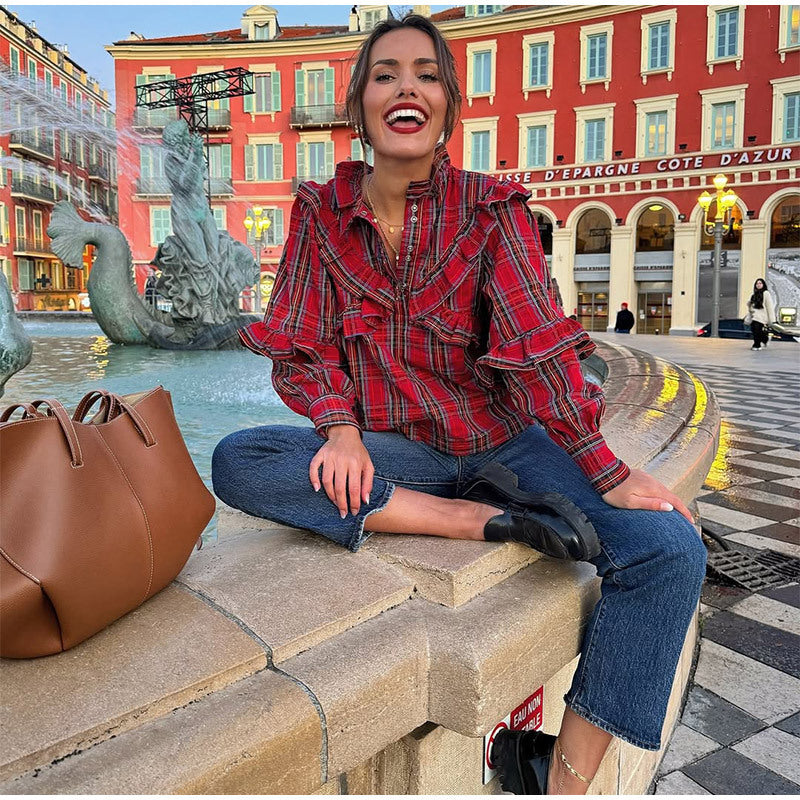 Chemisier pour femmes avec détails en volants et motif à carreaux Chic und Stil