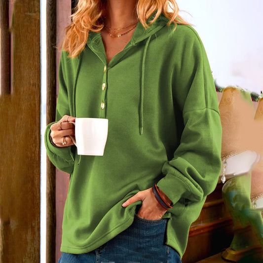 Pull à capuche confortable pour femmes avec détails en boutons et coupe décontractée Chic und Stil