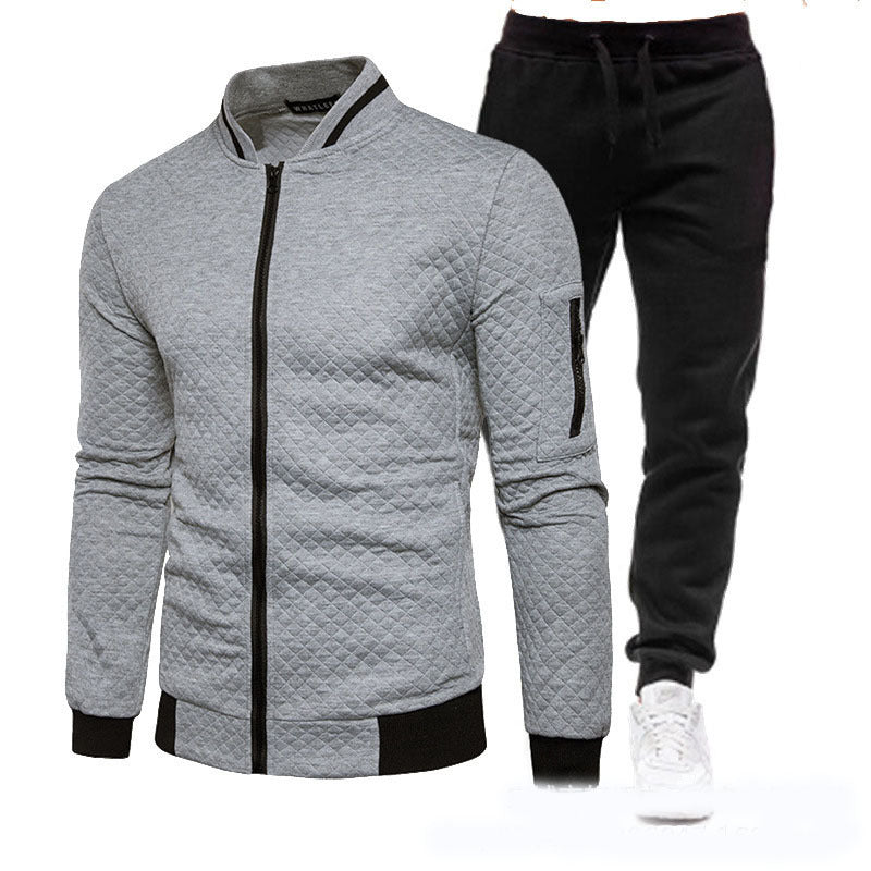 Stylish training jacket for men with high collar and chic sports pants