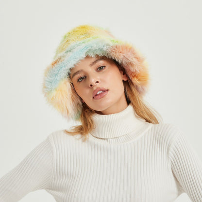 Chapeau en fausse fourrure tendance pour femmes avec dégradé de couleurs Chic und Stil