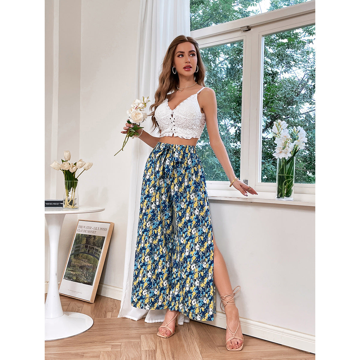 Maxi pants for women with floral design and side slit Chic and Style