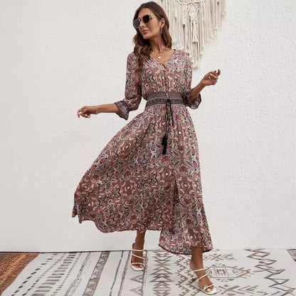 Robe maxi femme avec ceinture amovible à la taille et motif artistique Chic und Stil