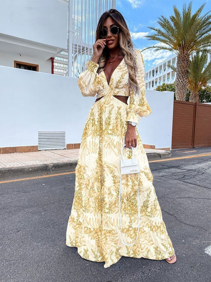 Robe maxi femme avec coupe florale et jolis détails en volants Chic und Stil