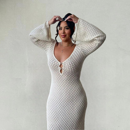 Robe maxi tricot pour femmes avec décolleté en V profond et détails de volants tendance Chic und Stil