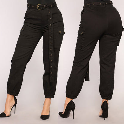 Chic and style women’s cargo pants with practical pockets and elastic waist