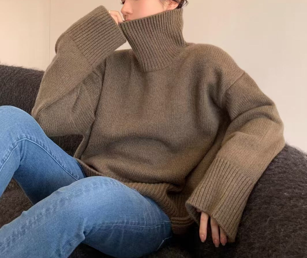Dames Pull iconique à col haut et coupe oversize Chic und Stil