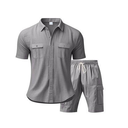 Tenue de loisirs pour hommes avec chemise décontractée et shorts cargo pratiques Chic und Stil