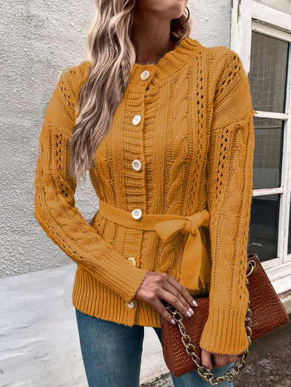 Dames Grofgebreide Cardi met Ceintuur en Florale Vlechtmotieven Chic und Stil