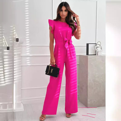 Elegant women's jumpsuit with ruffled columns Chic und Stil