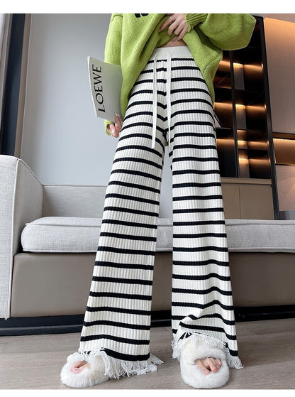 Ladies Elegant Striped Palazzo Pants in Ribbed Knit Chic and Style