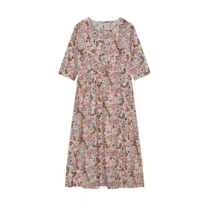 Robe midi florale fluide pour femmes chic et stylée