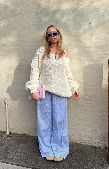 Pull en tricot oversized pour femmes avec épaules dénudées et manches volumineuses Chic und Stil