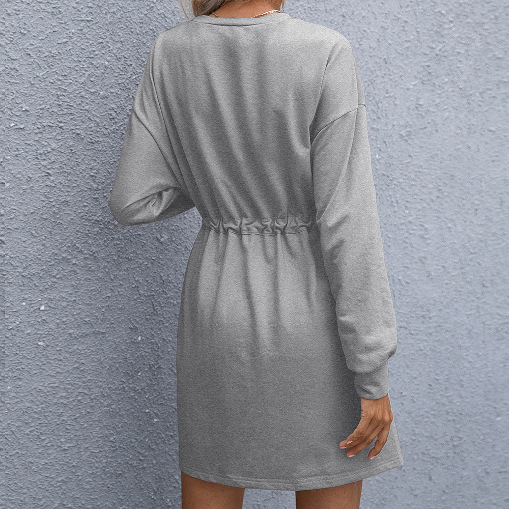 Robe sweat décontractée pour femmes avec lacets pratiques à la taille et poches latérales Chic und Stil