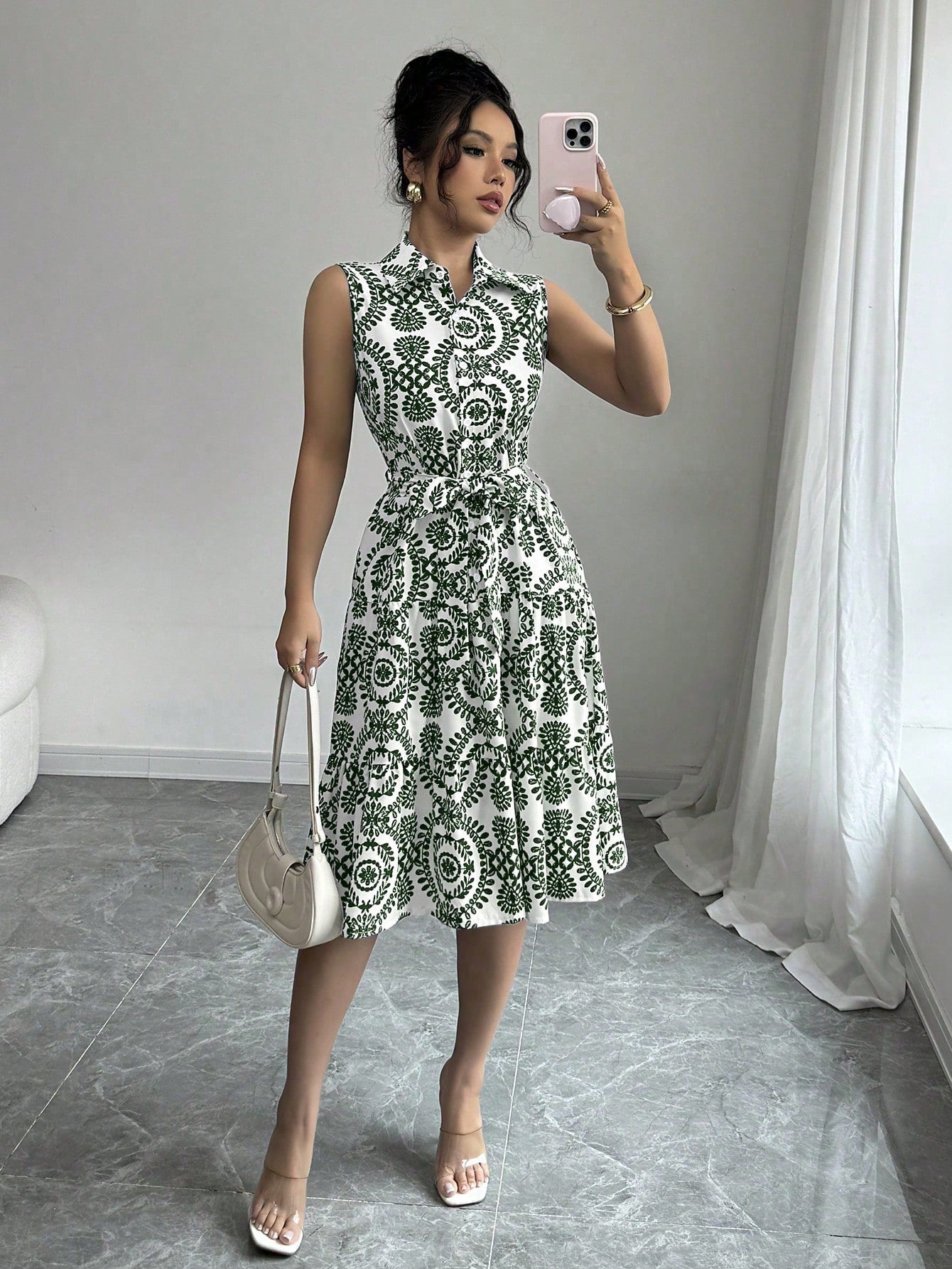 Robe A-line sans manches pour femmes avec ceinture taille Chic und Stil