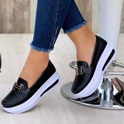 Dames confortables Slip-On mocassins avec semelle compensée Chic und Stil