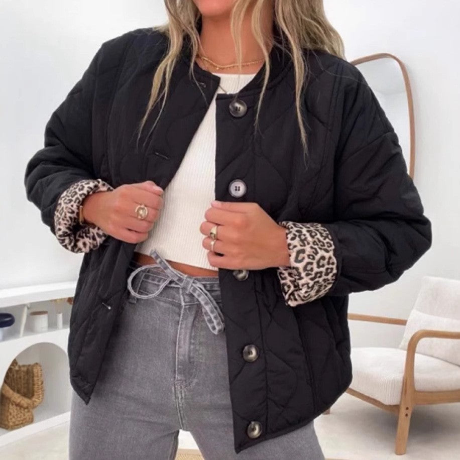 Dames doudoune avec détail en motif léopard Chic und Stil