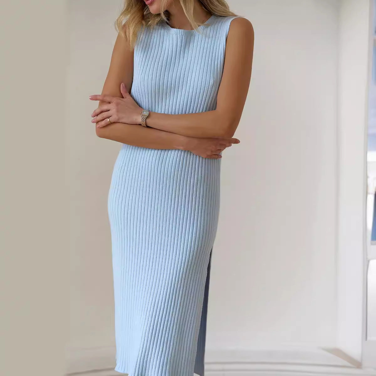 Robe en tricot élégante et cintrée pour femmes avec col haut et structure en côtes Chic und Stil