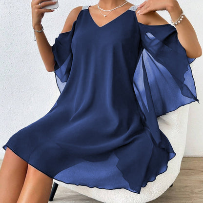 Robe fluide pour femmes avec design à épaules dénudées et ourlet à volants Chic und Stil