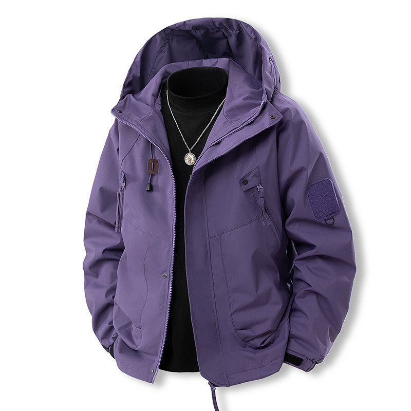 Functional outdoor jacket for men with adjustable hood and practical pockets Chic and Style