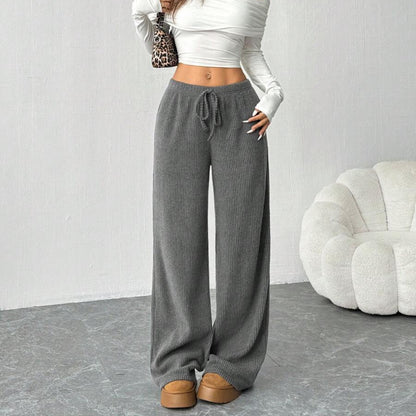 Casual loose-fit leisure pants for women in soft structured material Chic and Style