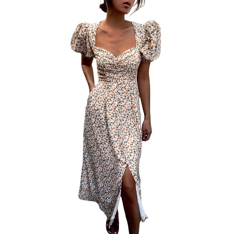 Robe midi à fleurs à manches courtes froncée Chic und Stil