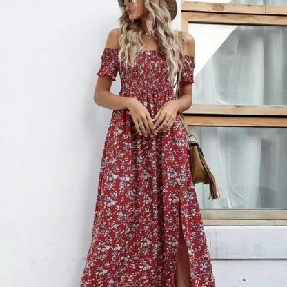 Robe maxi femme avec silhouette décolletée et design floral Chic und Stil