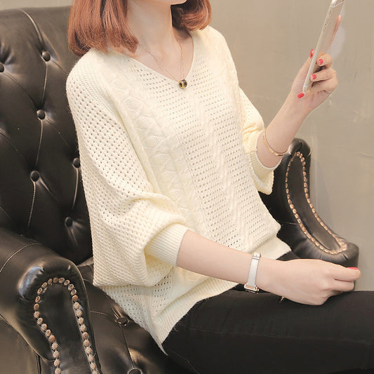 Pull léger en tricot pour femmes avec décolleté en V et motif ajouré Chic und Stil