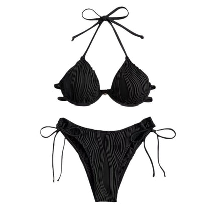 Bikini triangle femme en look côtelé structuré avec des liens latéraux Chic und Stil