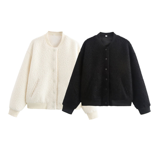 Dame veste en polaire avec tissu texturé et fermeture à bouton pratique Chic und Stil