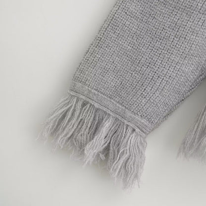 Dames cardigan avec des bords frangés et des détails de bouton Chic und Stil