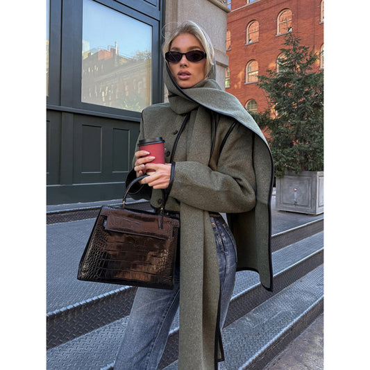 Dames Élégante veste cropped avec écharpe chic et poches raffinées Chic und Stil