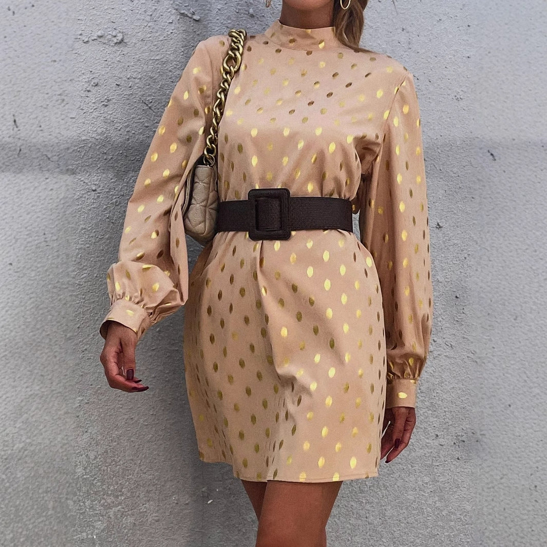 Robes chemises élégantes pour femmes avec accents métalliques et ceinture à la taille Chic und Stil