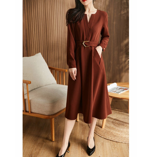 Robe enveloppante à manches longues élégante pour femmes avec ceinture Chic und Stil