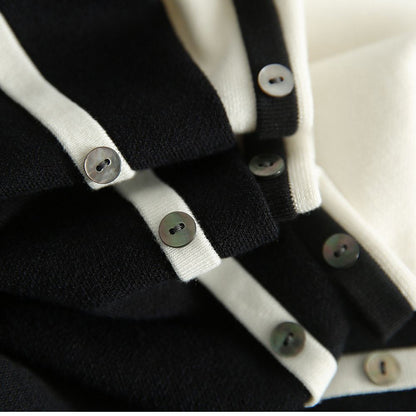 Blouse polo à manches courtes pour femmes avec bord contrasté Chic und Stil