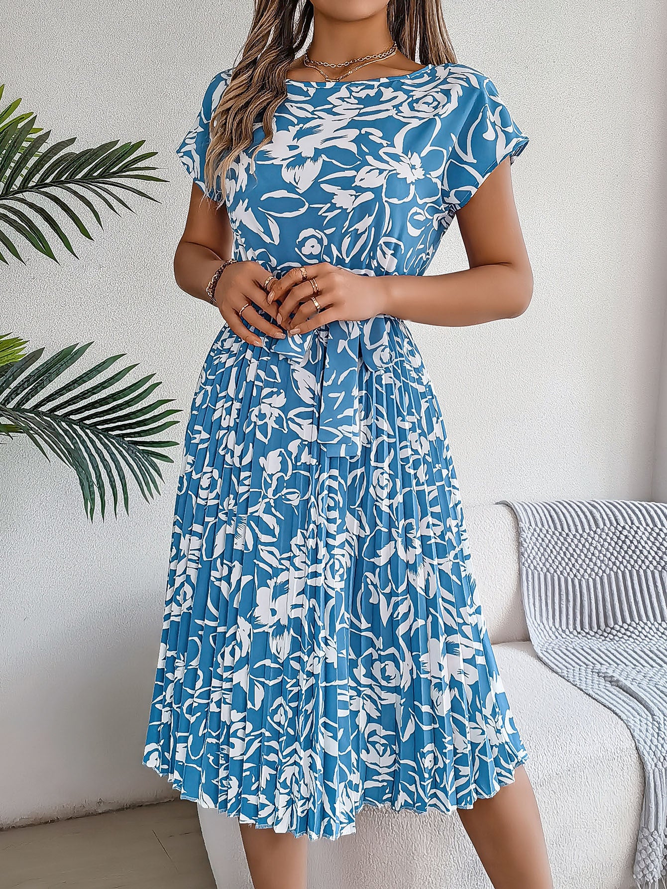 Robe A-ligne pour femmes avec détail en noeud Chic und Stil