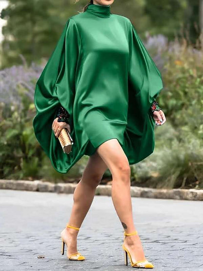 Robe mini oversized pour femmes avec des manches volumineuses et un élégant col montant Chic und Stil