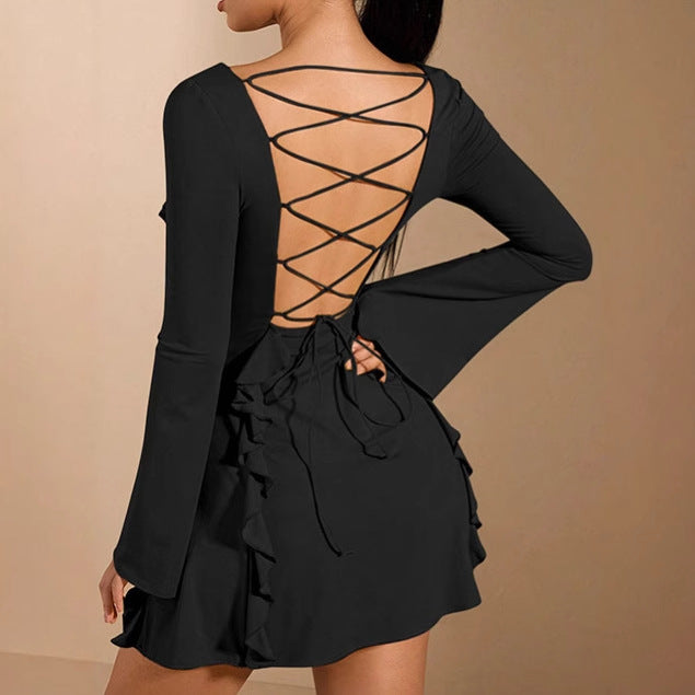 Robe à volants élégante pour femmes avec décolleté plongeant et manches longues Chic und Stil
