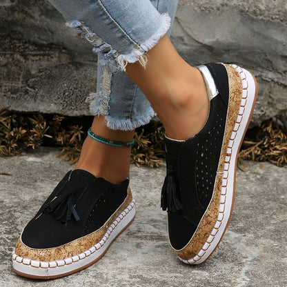Baskets Slip-On confortables pour femmes avec des franges à la mode et semelle en liège Chic und Stil