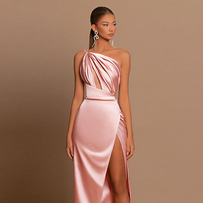 Robe de soirée à encolure dégagée fendue Chic und Stil